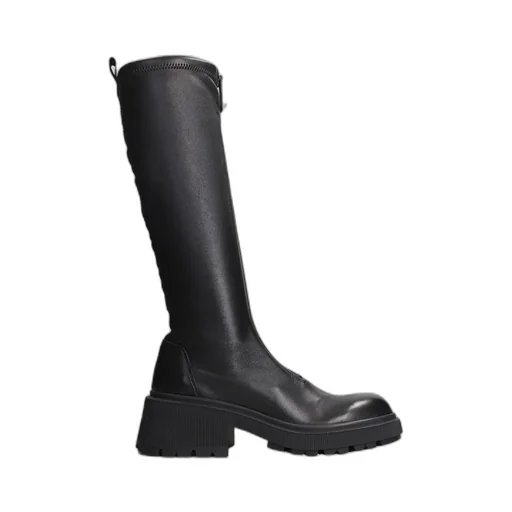 Round Toe Zipped Boots