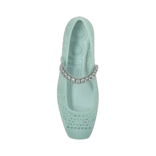 Square-Toe Flats