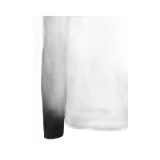 Long Sleeve V-Neck Jumper