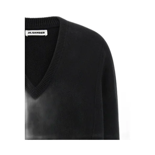 Long Sleeve V-Neck Jumper