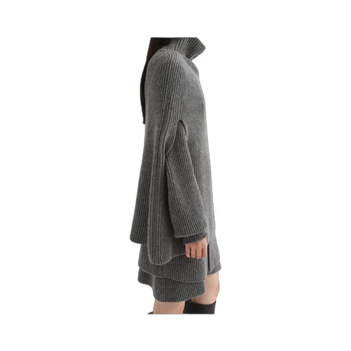 Midweight High-Neck Cape