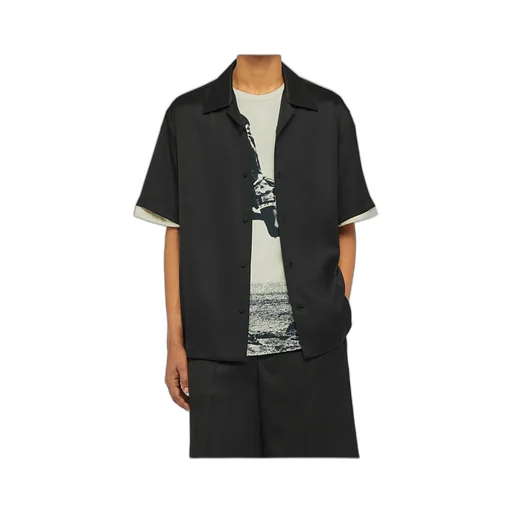 Short-Sleeved Shirt