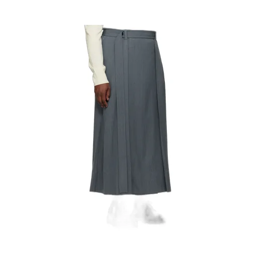 Fluid Skirt
