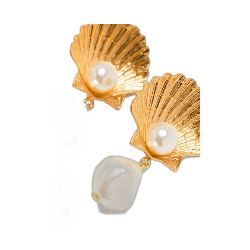 Shell Pearl Earrings