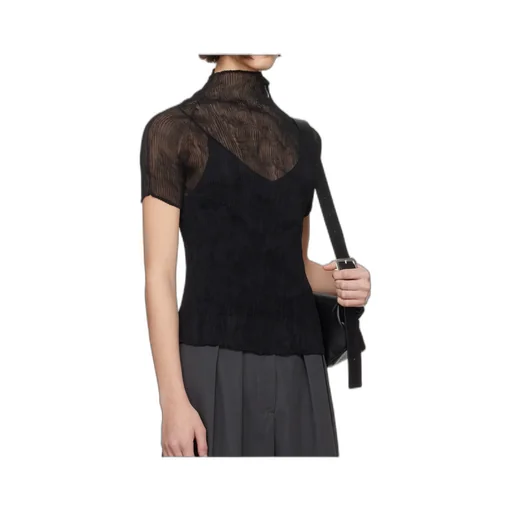 High-Necked Short-Sleeved Top