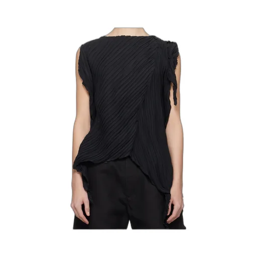 Wrinkled And Twisted Top