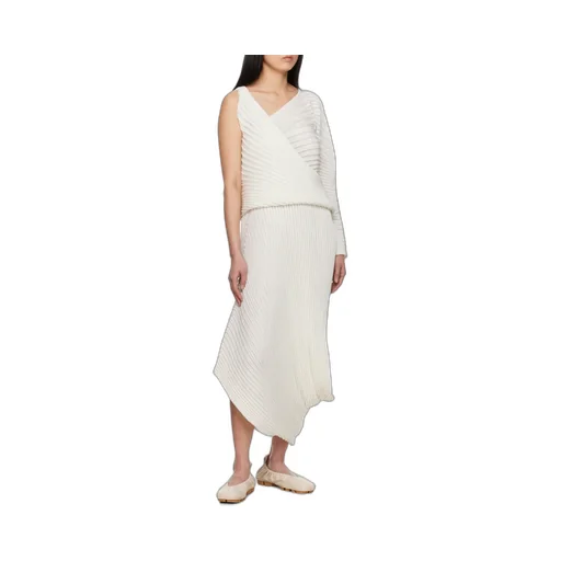 Stream Asymmetric Top