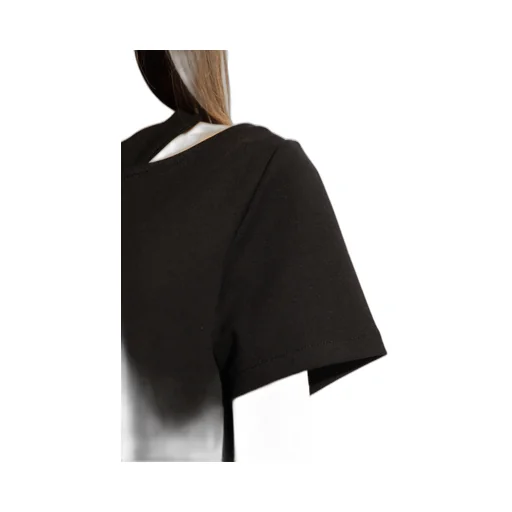 Short-Sleeved T-Shirt