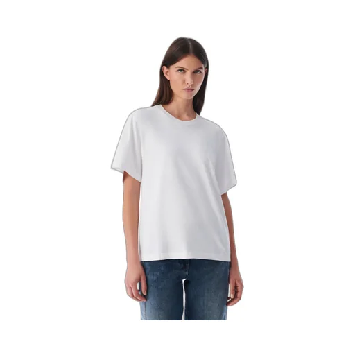 Edjy Open Back Short-Sleeved T-Shirt
