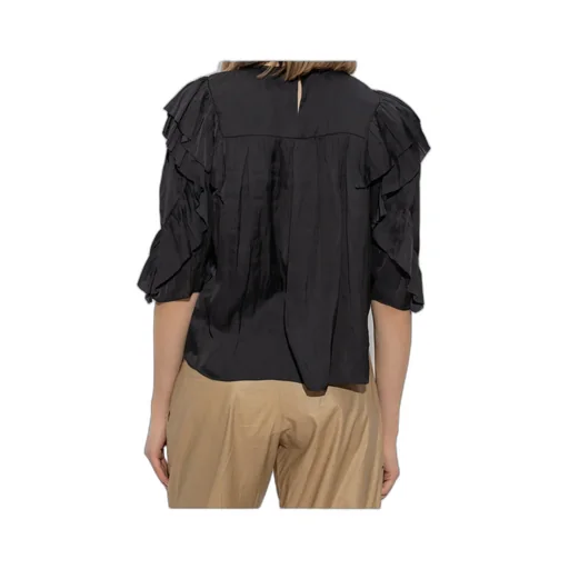 Short-Sleeved T-Shirt
