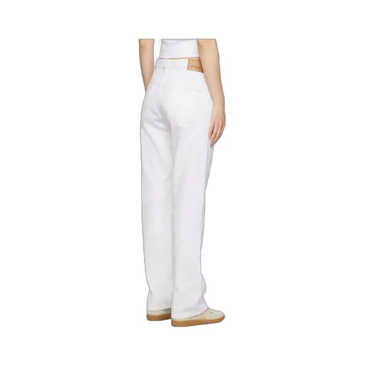 Belt-Loop Jeans