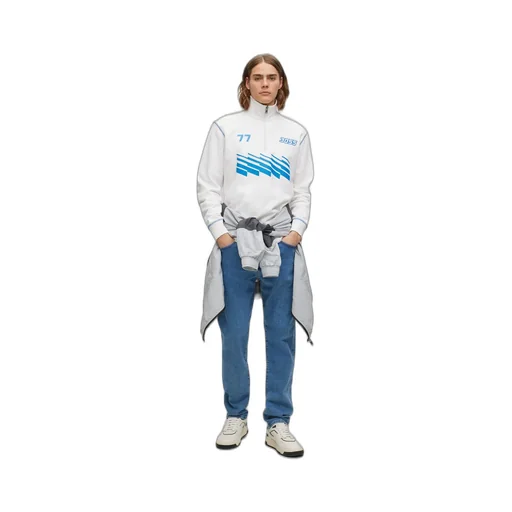 Belt-Loop Jeans