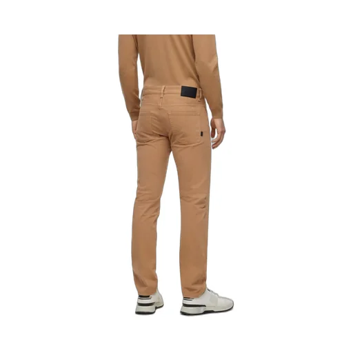 Belt-Loop Jeans