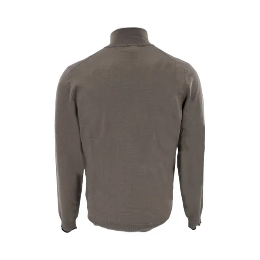 Zippered Long-Sleeved Sweater