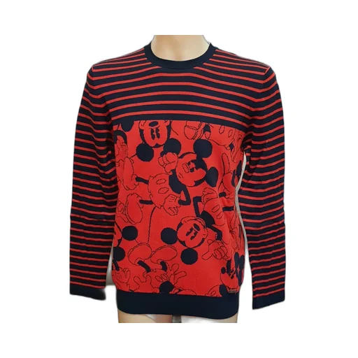 Long-Sleeved Pullover