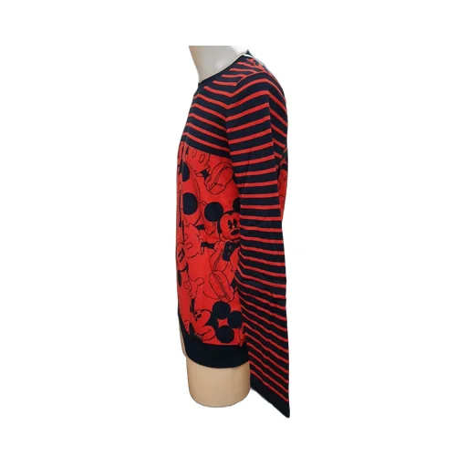Long-Sleeved Pullover