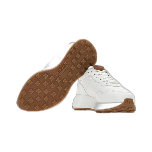 H641 Lace-Up Sneakers