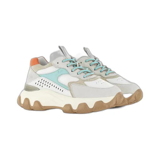 Hyperactive Low-Top Sneakers