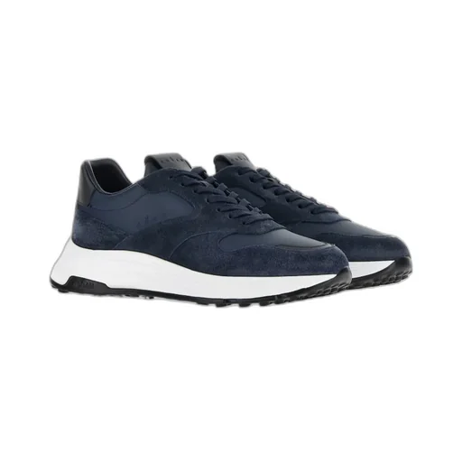 Hyperlight Lace-Up Sneakers