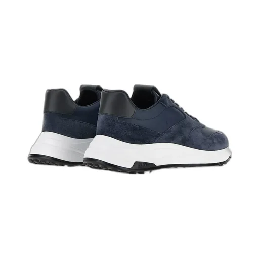 Hyperlight Lace-Up Sneakers