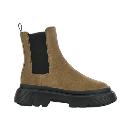 Chelsea Round-Toe Boots