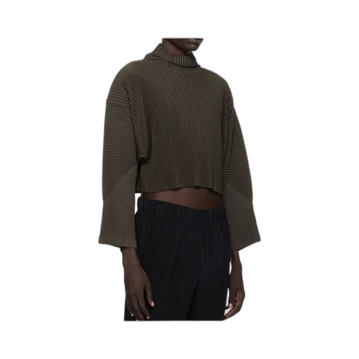 Monthly Color June Turtleneck