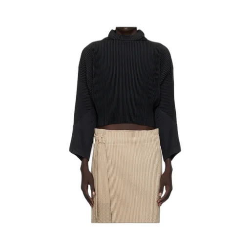 Monthly Color June Turtleneck