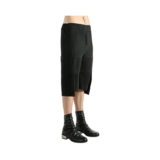 Pleated Cargo Shorts
