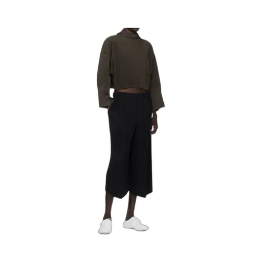 Monthly Color June Turtleneck
