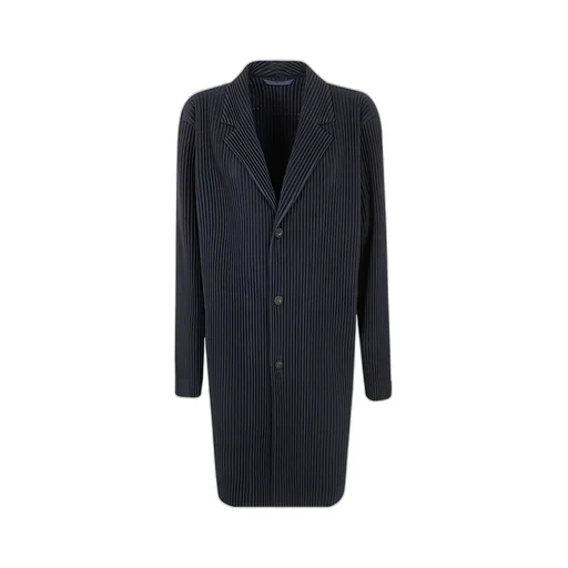 Plissé-Effect Coat