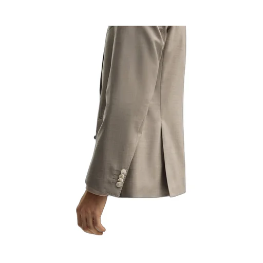 Long-Sleeved Suit