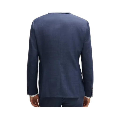 Long-Sleeved Suit