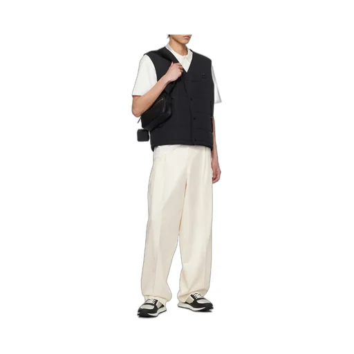 Logo Vest