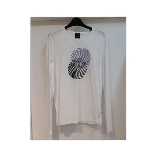 Round Collar Long-Sleeved T-Shirt
