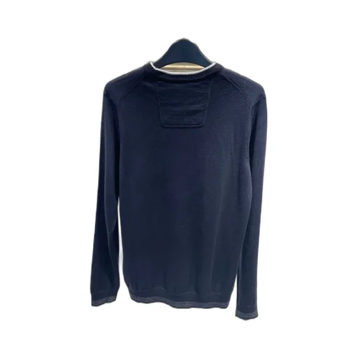 Round-Collar Long-Sleeved Sweater