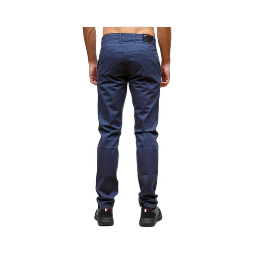 Belt-Loop Jeans