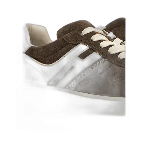H630 Sneakers