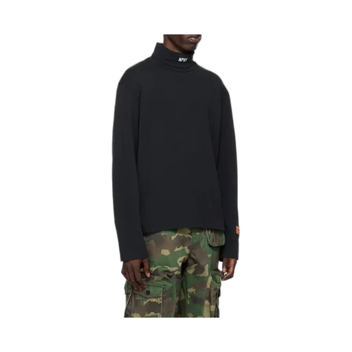Logo Embroidered Long-Sleeved T-Shirt