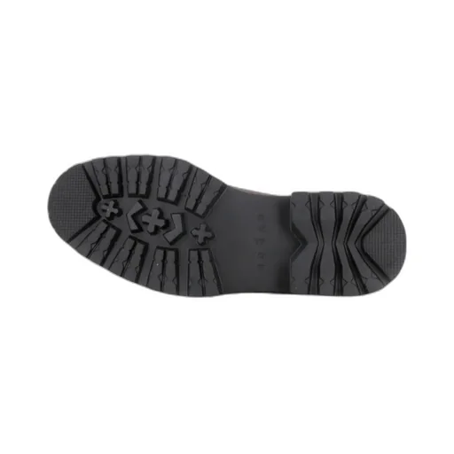 H673 Round-Toe Loafers