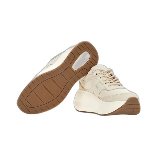 H696 Chunky Runner Sneakers