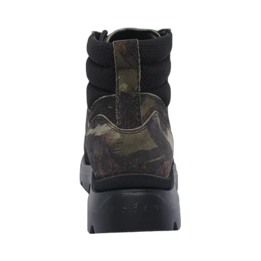 Camouflage Lace-Up Boots