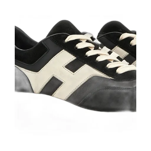 Hi-Fi Sneakers