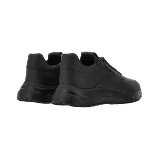 Hyperlight Lace-Up Sneakers