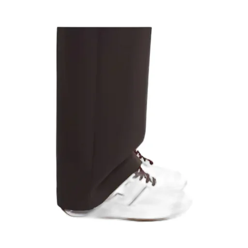 H641 Sneakers