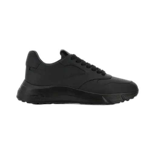 Hyperlight Lace-Up Sneakers