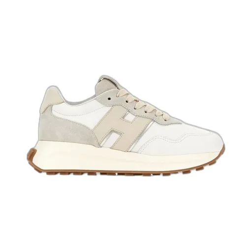 H641 Sneakers