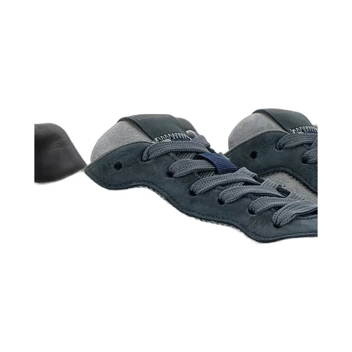 H601 Sneakers