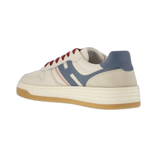 H630 Low-Top Sneakers