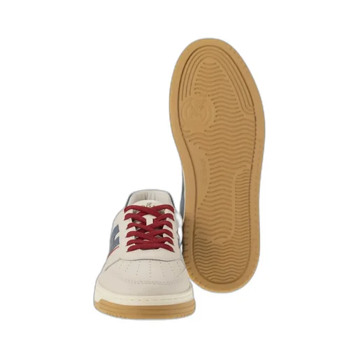 H630 Low-Top Sneakers