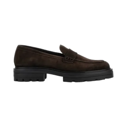 H673 Loafers